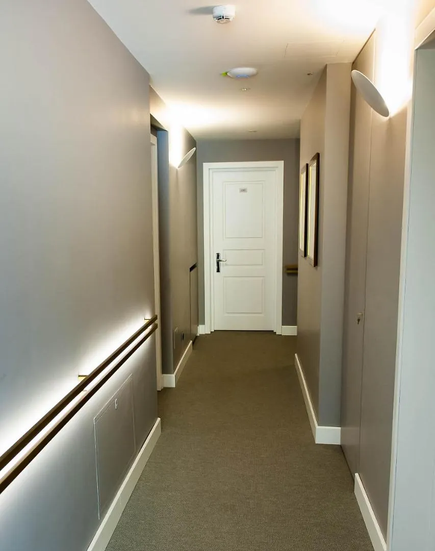 Le Funi Hotel Бергамо 4*,  Италия